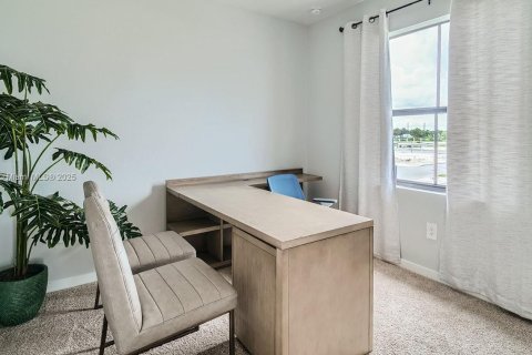 Townhouse in Florida City, Florida 3 bedrooms № 1864600 - photo 7