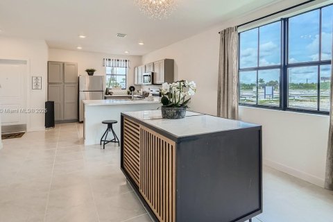 Townhouse in Florida City, Florida 3 bedrooms № 1864600 - photo 18
