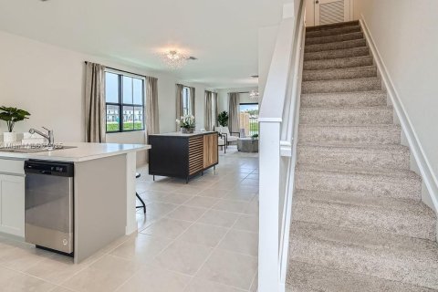 Townhouse in Florida City, Florida 3 bedrooms № 1864600 - photo 4