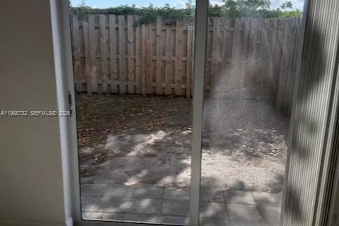 Adosado en venta en Homestead, Florida, 3 dormitorios, 137.77 m2 № 2057938 - foto 12