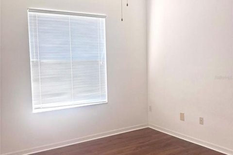 Villa ou maison à louer à Kissimmee, Floride: 4 chambres, 185.15 m2 № 2208340 - photo 14