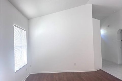 Villa ou maison à louer à Kissimmee, Floride: 4 chambres, 185.15 m2 № 2208340 - photo 17