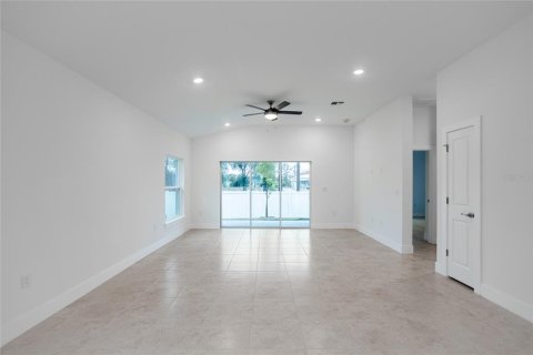 Casa en venta en Port Charlotte, Florida, 3 dormitorios, 140.38 m2 № 1558168 - foto 10