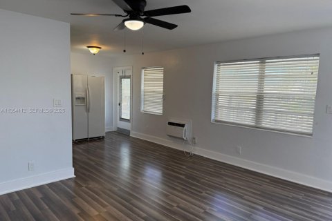 Appartement à louer à Lake Park, Floride: 2 chambres, 72 m2 № 2010026 - photo 3