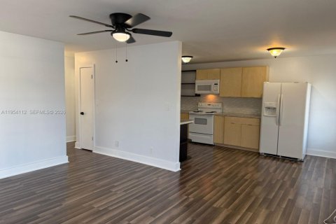 Appartement à louer à Lake Park, Floride: 2 chambres, 72 m2 № 2010026 - photo 2