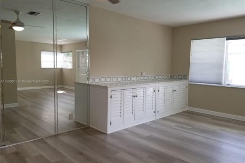 Copropriété à louer à Hollywood, Floride: 1 chambre, 55.74 m2 № 1955508 - photo 7
