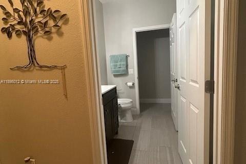 House in Orlando, Florida 4 bedrooms, 189.99 sq.m. № 1947887 - photo 19