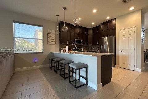 House in Orlando, Florida 4 bedrooms, 189.99 sq.m. № 1947887 - photo 26