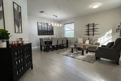 House in Orlando, Florida 4 bedrooms, 189.99 sq.m. № 1947887 - photo 25