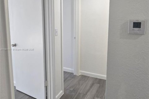 Apartamento en alquiler en Cutler Bay, Florida, 2 dormitorios, 69.68 m2 № 1952318 - foto 7