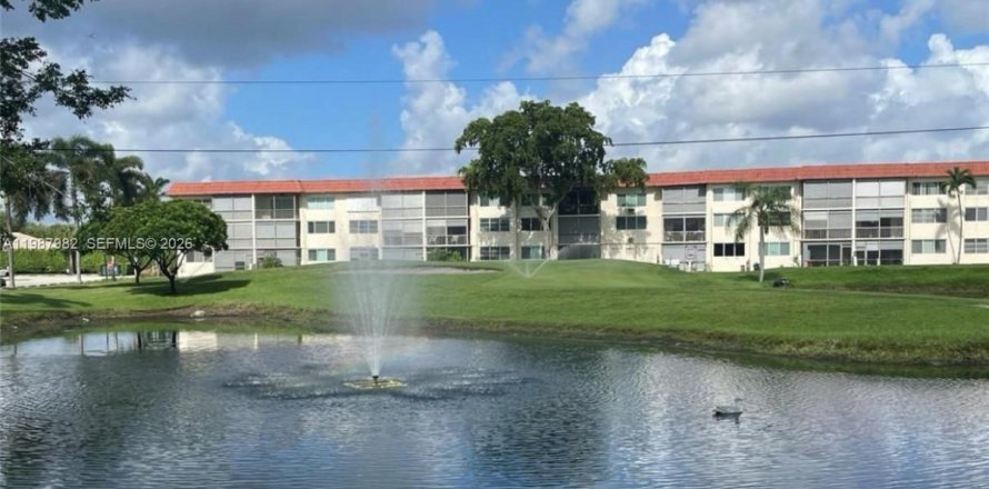 Condo à Hollywood, Floride, 1 chambre  № 2051289