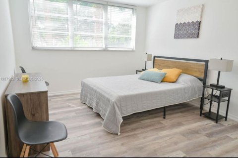 Copropriété à louer à Hollywood, Floride: 1 chambre, 83.61 m2 № 2051289 - photo 13