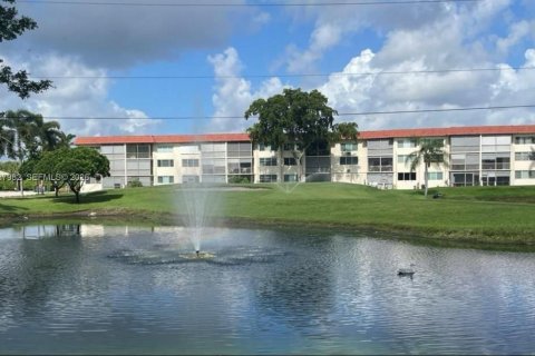 Copropriété à louer à Hollywood, Floride: 1 chambre, 83.61 m2 № 2051289 - photo 16