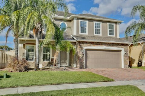 House in Orlando, Florida 4 bedrooms, 265.24 sq.m. № 2112488 - photo 3