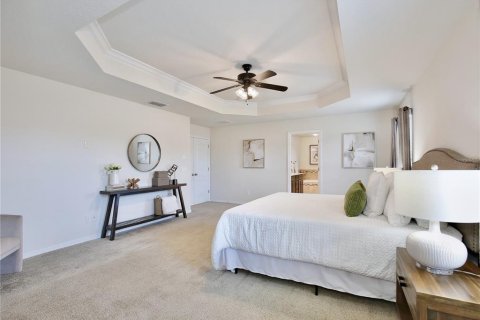 House in Orlando, Florida 4 bedrooms, 265.24 sq.m. № 2112488 - photo 21