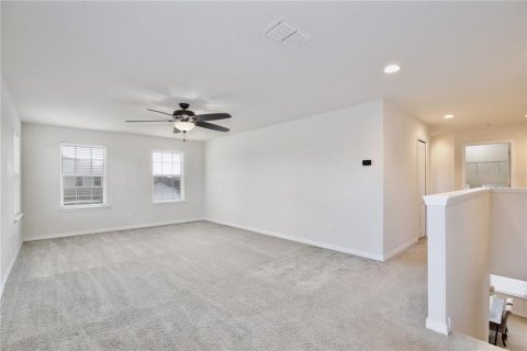 House in Orlando, Florida 4 bedrooms, 265.24 sq.m. № 2112488 - photo 18