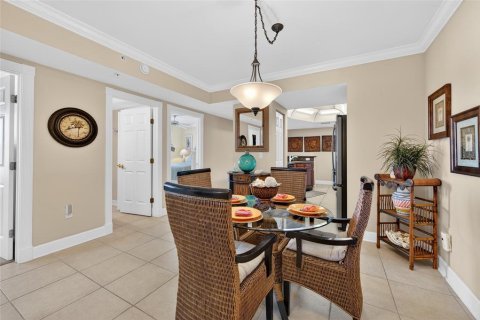 Condo in Daytona Beach Shores, Florida, 3 bedrooms № 2117322 - photo 4