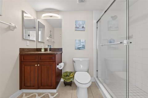 Condo in Daytona Beach Shores, Florida, 3 bedrooms № 2117322 - photo 16