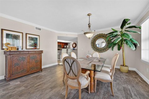 Condo in Daytona Beach Shores, Florida, 3 bedrooms № 2117322 - photo 6