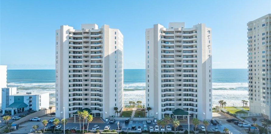 Condo in Daytona Beach Shores, Florida, 3 bedrooms № 2117322