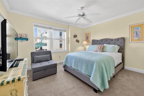 Condo in Daytona Beach Shores, Florida, 3 bedrooms № 2117322 - photo 15