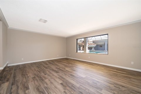 Casa en venta en Geneva, Florida, 4 dormitorios, 374.21 m2 № 1733018 - foto 10