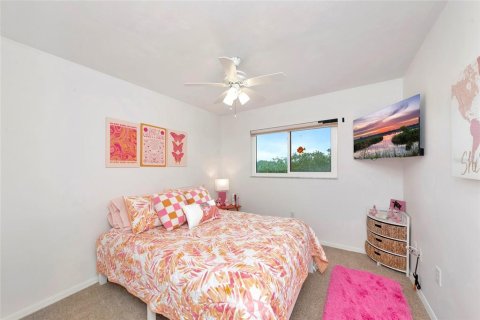 Condo in Venice, Florida, 3 bedrooms № 2232642 - photo 30