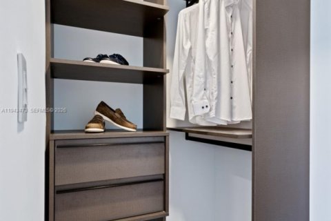 Condo in Miami, Florida, 3 bedrooms  № 2059911 - photo 9