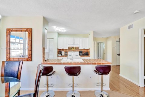 Copropriété à louer à Aventura, Floride: 3 chambres, 125.42 m2 № 2153277 - photo 5