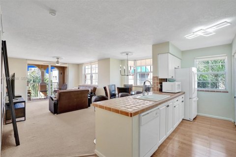 Copropriété à louer à Aventura, Floride: 3 chambres, 125.42 m2 № 2153277 - photo 3