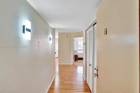 Condo à Aventura, Floride, 3 chambres  № 2153277