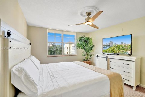 Copropriété à louer à Aventura, Floride: 3 chambres, 125.42 m2 № 2153277 - photo 21