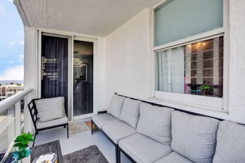 Copropriété à vendre à Fort Lauderdale, Floride: 2 chambres, 106.28 m2 № 2376539 - photo 23