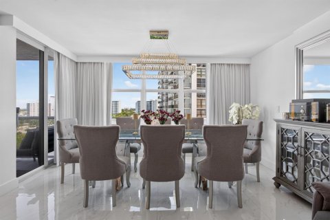Copropriété à vendre à Fort Lauderdale, Floride: 2 chambres, 106.28 m2 № 2376539 - photo 11