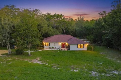 Casa en Beverly Hills, Florida 3 dormitorios, 161.65 m2 № 2354823