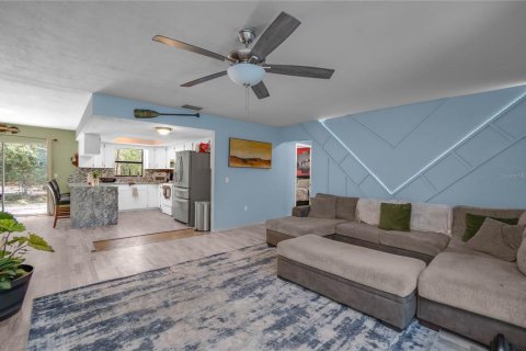 Villa ou maison à vendre à Beverly Hills, Floride: 3 chambres, 161.65 m2 № 2354823 - photo 8