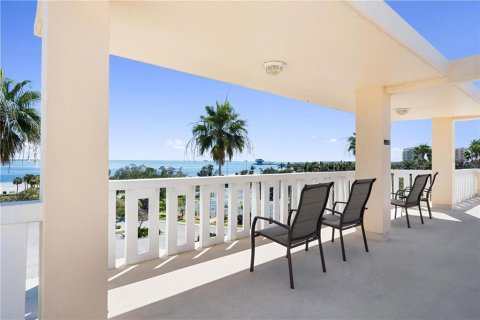 Condominio en alquiler en Saint Petersburg, Florida, 2 dormitorios, 139.35 m2 № 1885282 - foto 13