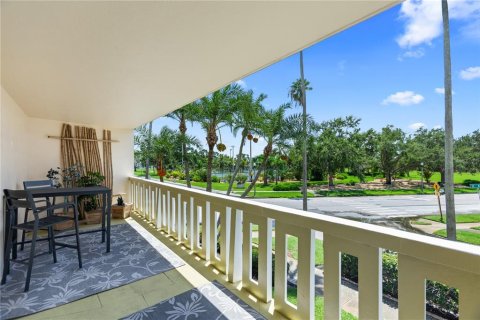 Condominio en alquiler en Saint Petersburg, Florida, 2 dormitorios, 139.35 m2 № 1885282 - foto 11