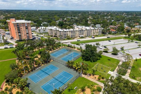 Condominio en alquiler en Saint Petersburg, Florida, 2 dormitorios, 139.35 m2 № 1885282 - foto 24