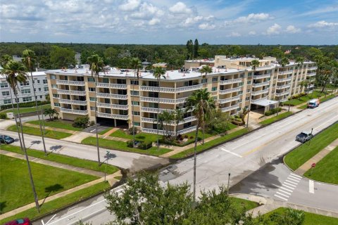 Condominio en alquiler en Saint Petersburg, Florida, 2 dormitorios, 139.35 m2 № 1885282 - foto 25