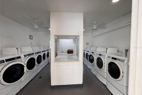 Condominio en alquiler en Saint Petersburg, Florida, 2 dormitorios, 139.35 m2 № 1885282 - foto 19