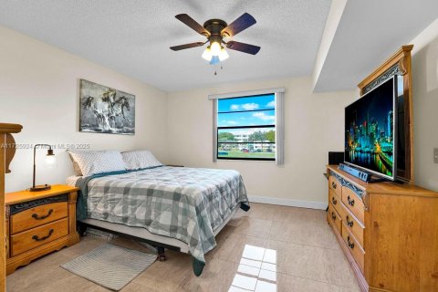 Copropriété à vendre à Boca Raton, Floride: 2 chambres, 128.67 m2 № 1812057 - photo 18