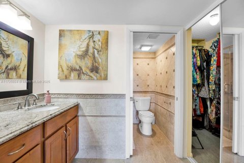 Copropriété à vendre à Boca Raton, Floride: 2 chambres, 128.67 m2 № 1812057 - photo 19