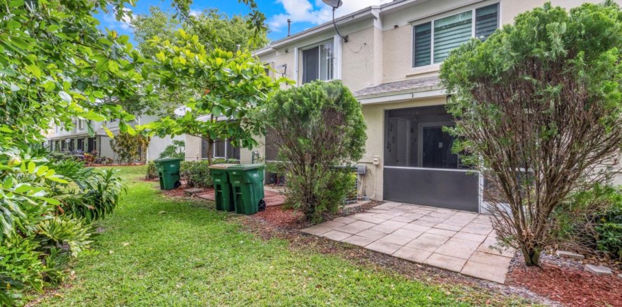 Touwnhouse à Tamarac, Floride 2 chambres, 103.12 m2 № 1139438