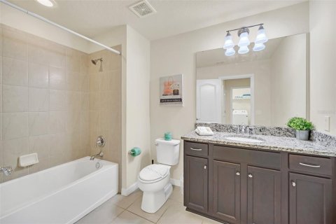 Casa en venta en Kissimmee, Florida, 5 dormitorios, 231.51 m2 № 1558827 - foto 22