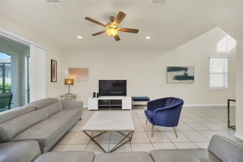 Casa en venta en Kissimmee, Florida, 5 dormitorios, 231.51 m2 № 1558827 - foto 6