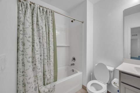 Casa en alquiler en St. Lucie, Florida, 3 dormitorios, 136.01 m2 № 2245242 - foto 19
