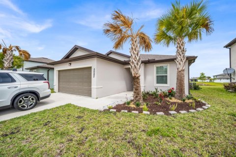 Casa en alquiler en St. Lucie, Florida, 3 dormitorios, 136.01 m2 № 2245242 - foto 2