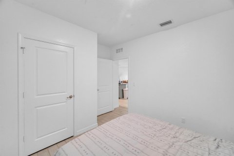 Casa en alquiler en St. Lucie, Florida, 3 dormitorios, 136.01 m2 № 2245242 - foto 17