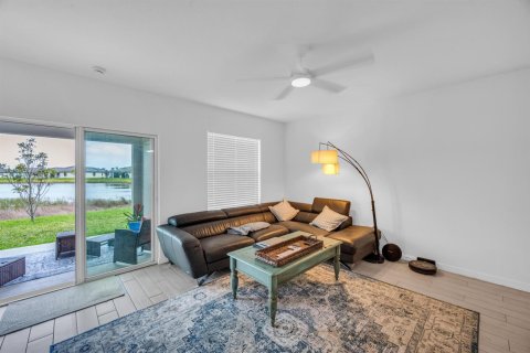 Casa en alquiler en St. Lucie, Florida, 3 dormitorios, 136.01 m2 № 2245242 - foto 9